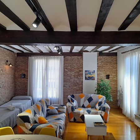 Апартаменты Urban Loft La Galeria Логроньо Экстерьер фото